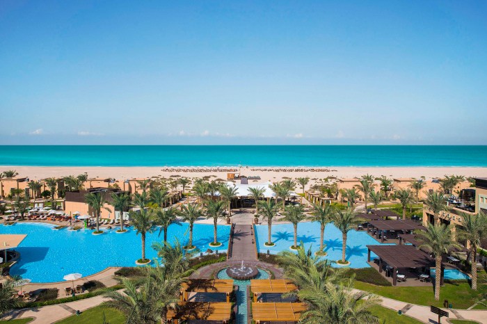 В Saadiyat Rotana Abu-Dhabi 5* deluxe вводят новый тип питания &mdash; &laquo;все включено dine around&raquo;