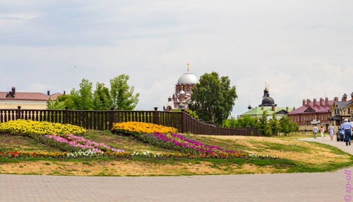 Пушки с пристани палят - кораблю к Свияжску пристать велят! ( 51 фото ) Пушки с пристани палят - кораблю к Свияжску пристать велят! ( 51 фото )