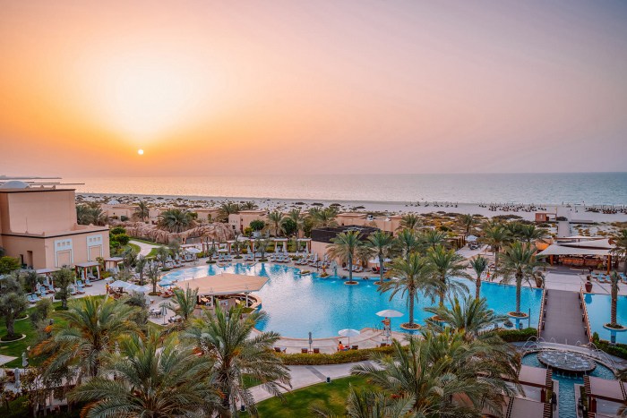 В Saadiyat Rotana Abu-Dhabi 5* deluxe вводят новый тип питания &mdash; &laquo;все включено dine around&raquo;