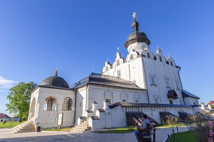 Пушки с пристани палят - кораблю к Свияжску пристать велят! ( 51 фото ) Пушки с пристани палят - кораблю к Свияжску пристать велят! ( 51 фото )