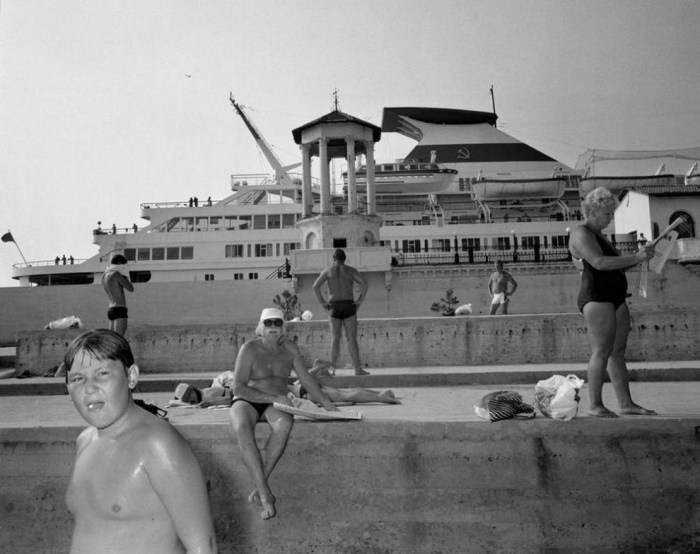 Сочи &mdash; российская ривьера 1988 года в фотографиях Карла де Кейзера