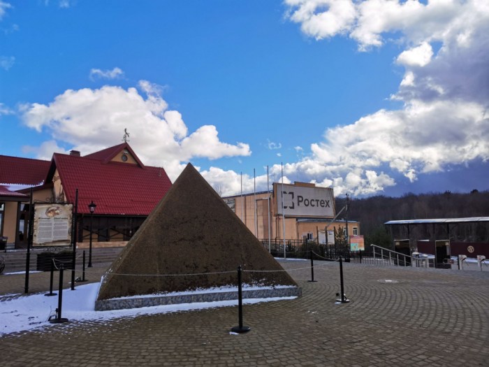 Янтарный комбинат ( 26 фото ) Янтарный комбинат ( 26 фото )