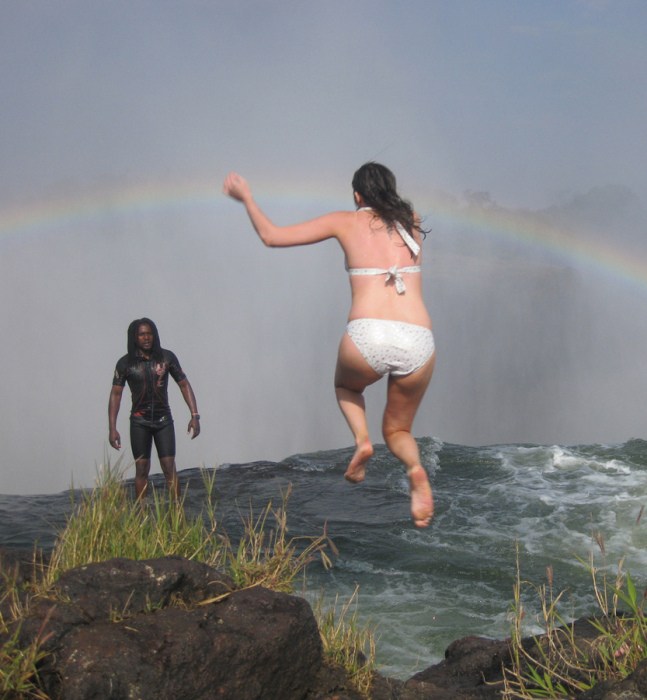 Купель Дьявола на водопаде Виктория Купель Дьявола на водопаде Виктория
