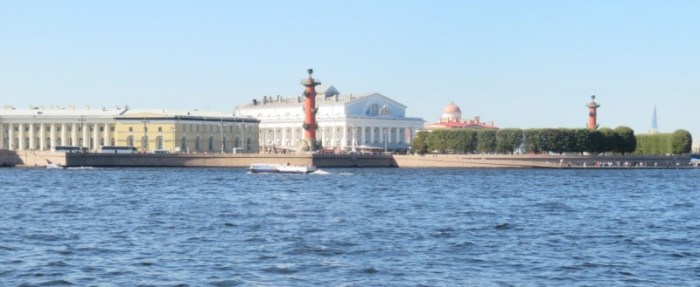 На катамаране от Дворцовой набережной к Острову фортов: по Малой Неве ( 24 фото )