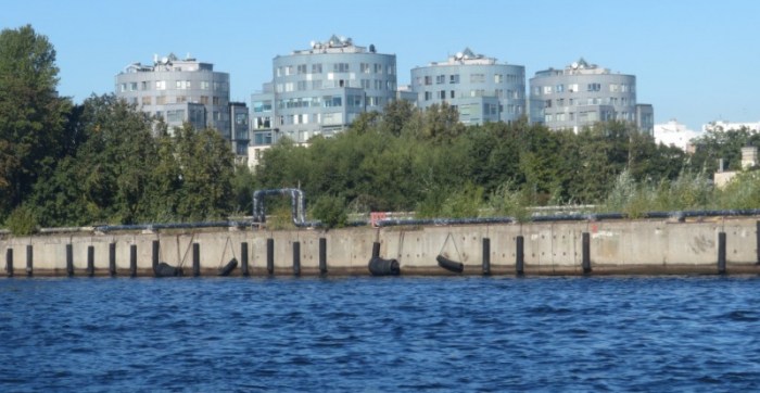 На катамаране от Дворцовой набережной к Острову фортов: по Малой Неве ( 24 фото )