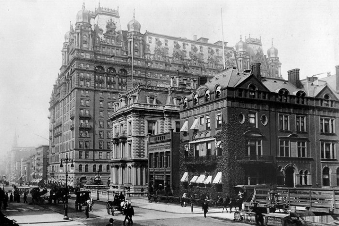 Китайцы купили знаменитый отель Waldorf Astoria
