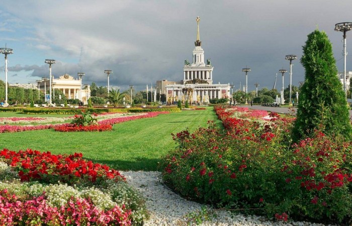 В МОСКВЕ РАССЧИТЫВАЮТ НА УВЕЛИЧЕНИЕ ТУРИСТИЧЕСКОГО ПОТОКА ИЗ КНР В МОСКВЕ РАССЧИТЫВАЮТ НА УВЕЛИЧЕНИЕ ТУРИСТИЧЕСКОГО ПОТОКА ИЗ КНР