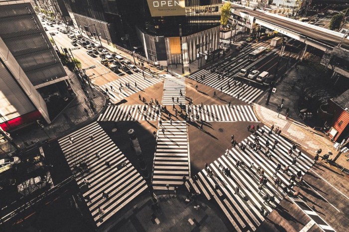 20 кадров уличной фотографии, которые открывают неизвестную сторону Японии