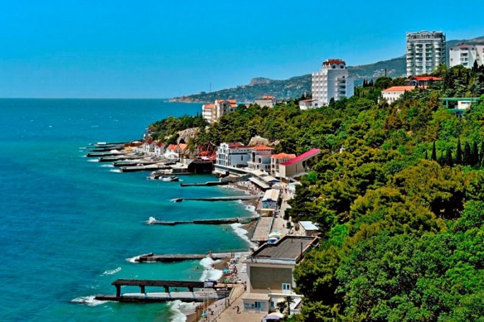 7 лучших морских маршрутов в Крыму для прогулки