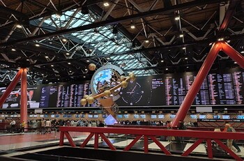 На погранконтроле в аэропортах Москвы возможны задержки для ряда пассажиров 