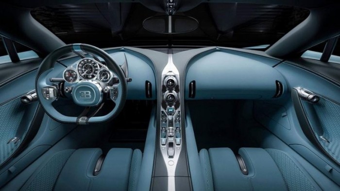 Bugatti показала Tourbillon: 1800 гибридных сил и хронометры в салоне Bugatti показала Tourbillon: 1800 гибридных сил и хронометры в салоне