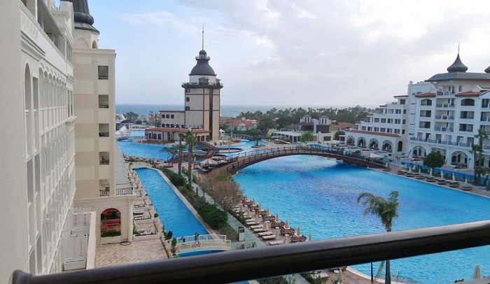 Titanic Mardan Palace удивил великолепным обслуживанием, разнообразным, качественным питанием, наличием ассистентов