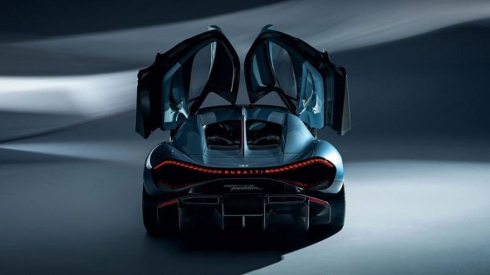 Bugatti показала Tourbillon: 1800 гибридных сил и хронометры в салоне Bugatti показала Tourbillon: 1800 гибридных сил и хронометры в салоне