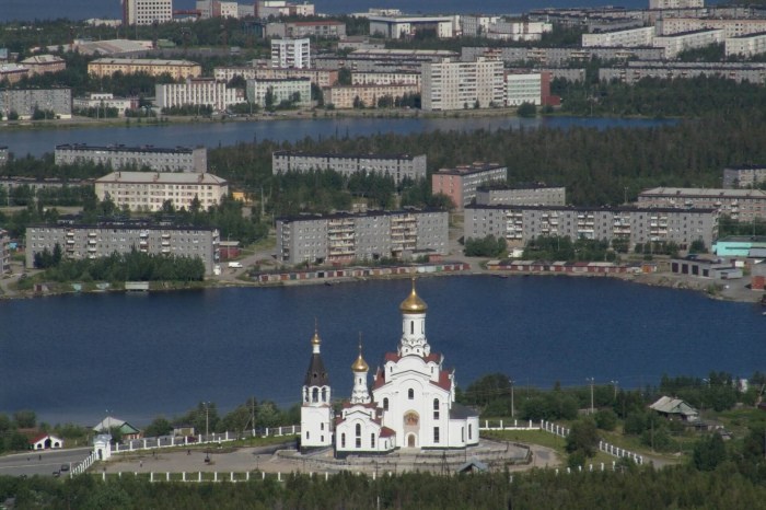 Куда съездить из Мурманска на 1 день — 25 самых интересных мест Куда съездить из Мурманска на 1 день — 25 самых интересных мест