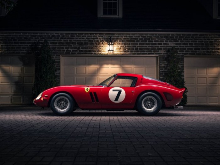 Раритетный суперкар Ferrari 250 GTO 1962 года выпуска Раритетный суперкар Ferrari 250 GTO 1962 года выпуска