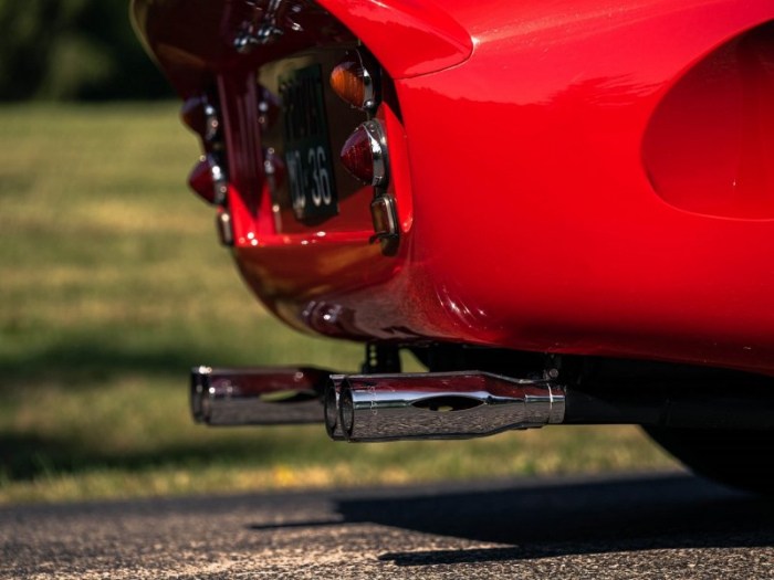 Раритетный суперкар Ferrari 250 GTO 1962 года выпуска Раритетный суперкар Ferrari 250 GTO 1962 года выпуска