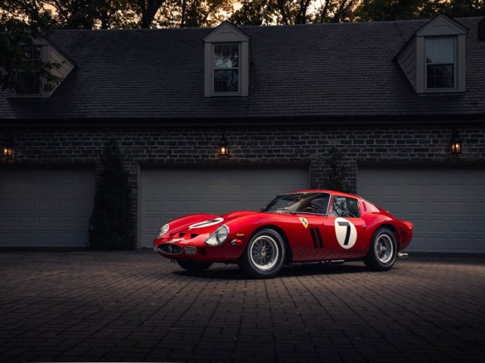 Раритетный суперкар Ferrari 250 GTO 1962 года выпуска Раритетный суперкар Ferrari 250 GTO 1962 года выпуска