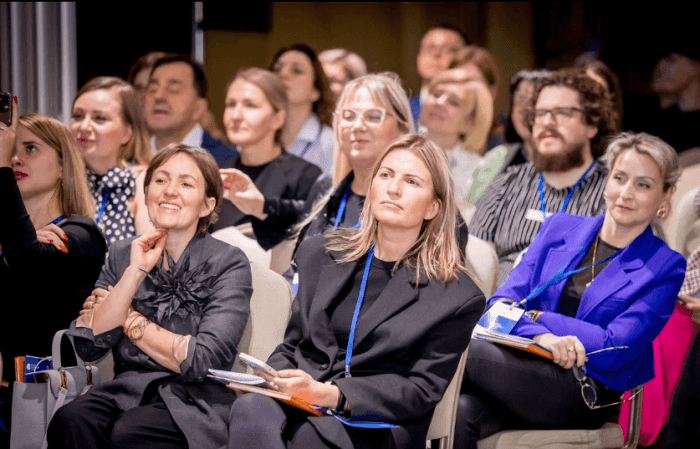 СЛЁТ «HRАБРЫХ». XII КОНФЕРЕНЦИЯ HOSPITABLE BUSINESS СЛЁТ «HRАБРЫХ». XII КОНФЕРЕНЦИЯ HOSPITABLE BUSINESS