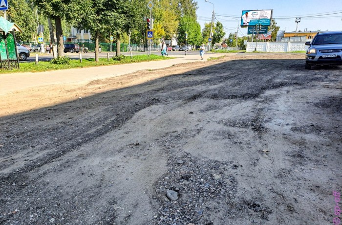 Все дороги ведут в Углич или город без дорог. Хроники Борьбы с Бездорожьем ( 56 фото )