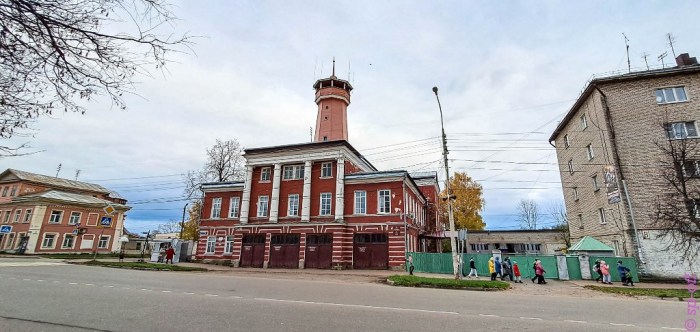 Все дороги ведут в Углич или город без дорог. Хроники Борьбы с Бездорожьем ( 56 фото )