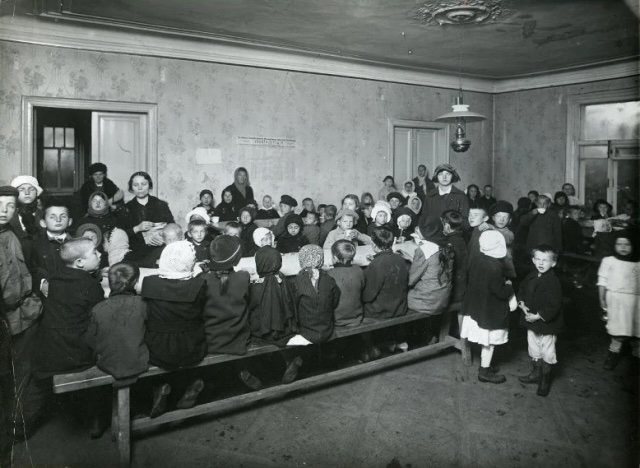 Каким был 1925 год: уникальные исторические фото сто лет тому назад