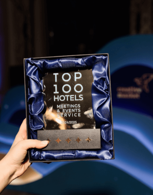 TOP 100 BUSINESS HOTELS. MEETINGS & EVENTS SERVICE. ВЗГЛЯД ИЗНУТРИ.