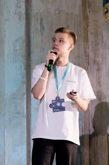 HOTELLAB ПРЕДСТАВЛЯЕТ ПЕРВЫЙ ИИ-ОБЗОР ГОСТИНИЧНОГО РЫНКА ДЛЯ САНКТ-ПЕТЕРБУРГА