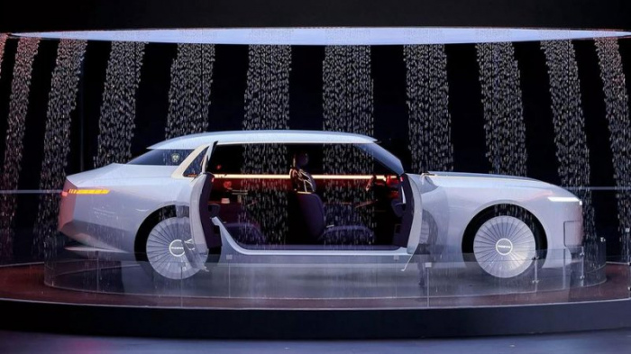 Китайский суперлюкс от бывшего дизайнера Rolls-Royce
