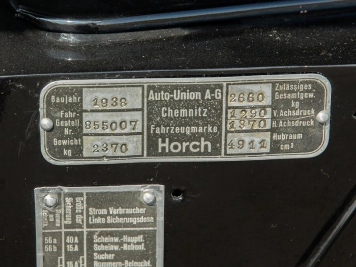 Единственный сохранившийся довоенный родстер Horch 855 1939 года
