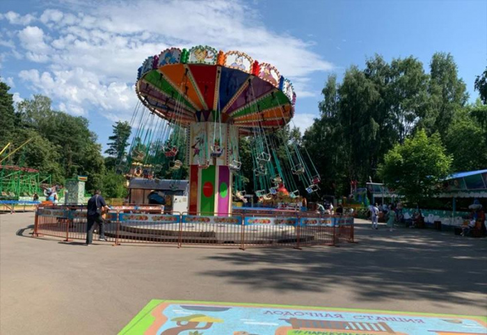 ТОП-25 парков аттракционов в Москве: с каруселями, веревочные, для малышей ТОП-25 парков аттракционов в Москве: с каруселями, веревочные, для малышей