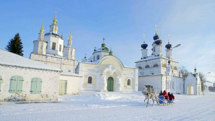 Где искать настоящую зиму? 5 самых красивых деревень России, занесенных снегом