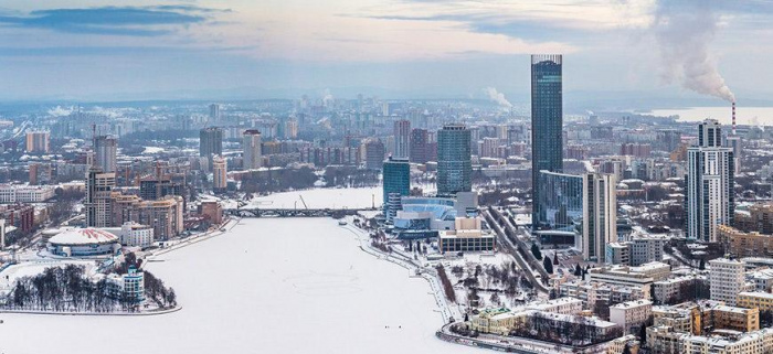 Екатеринбург зимой 2025: куда сходить, что посмотреть, парки, горки, катки, достопримечательности