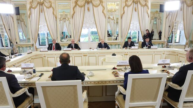 Встреча Путина с главами международных информагентств. Ключевые заявления