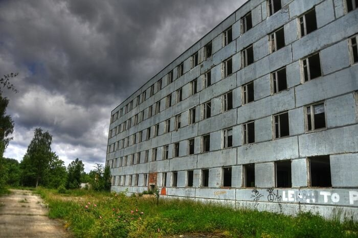15 загадочных городов-призраков, разбросанных по всему миру