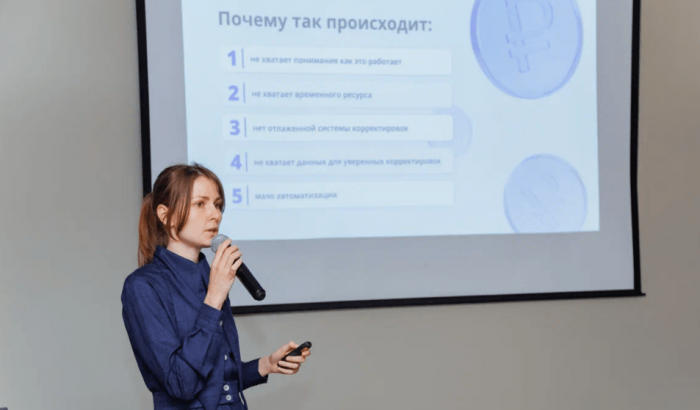 ПМЭФ НЕ СПАС, ИИ ПОМОГАЕТ, ПАКЕТЫ ВОЗВРАЩАЮТСЯ: ГЛАВНЫЕ ВЫВОДЫ ЭКВАТОРА СЕЗОНА САНКТ-ПЕТЕРБУРГА